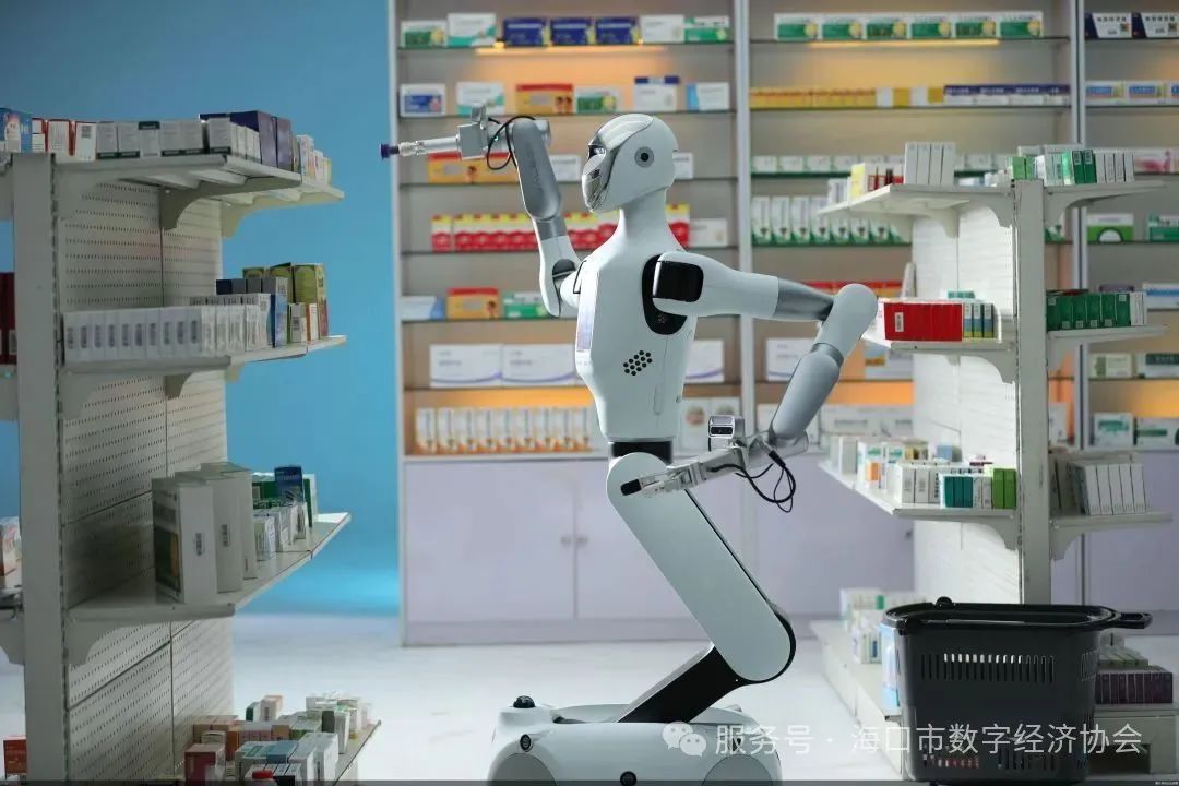 从“技术追随”到“规则定义”:2025世